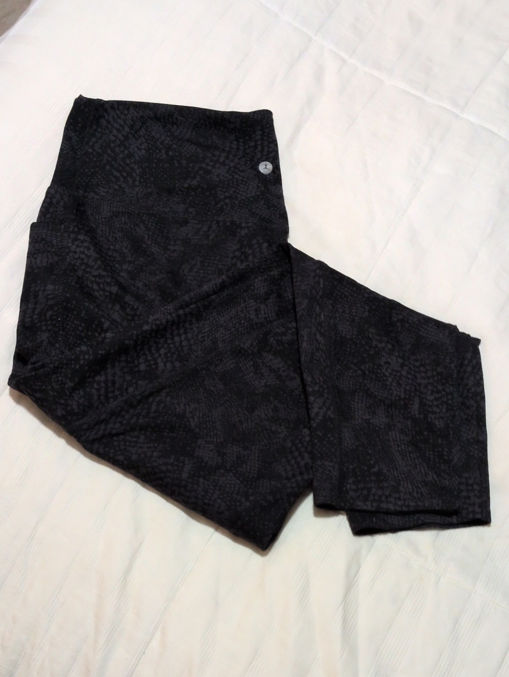 Women's XL Black Animal Patterned Active Leggings Side Pockets Similar To Size16